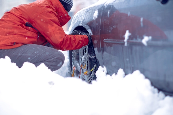 Winter tyre chains